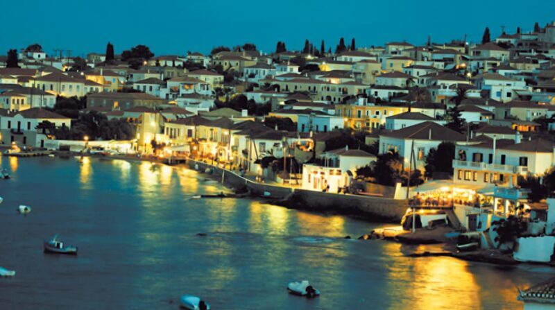 Spetses Island Day Private Trip From Athens - The Experience on the Ground