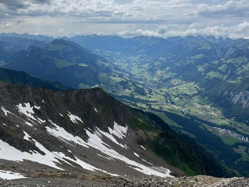 Spiez: Summit Mt. Niesen with a Swiss Triathlete - FAQs