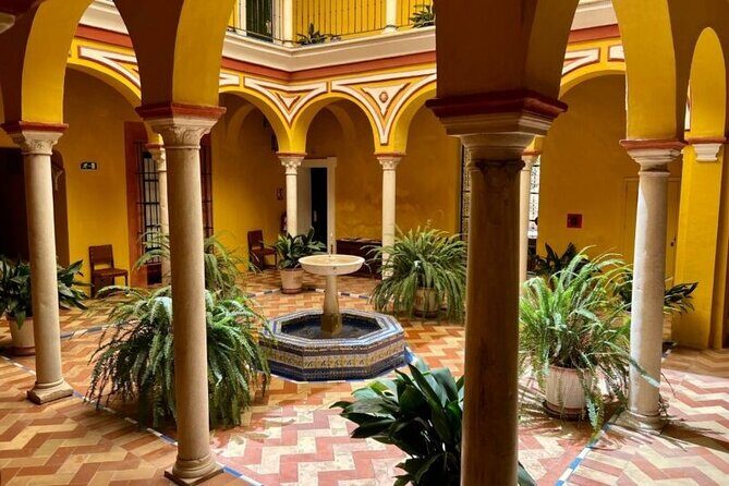 Spirit of Seville - Private Walking Tour with Casa de Pilato - Who Should Consider This Tour?