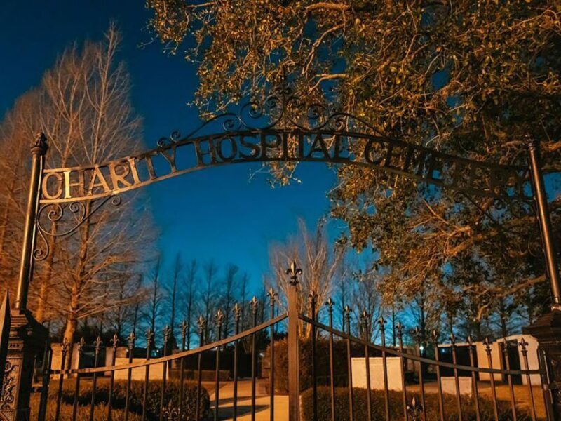 Spirits & Spells: New Orleans Ghost Walk - Discovering the Haunted Side of New Orleans: A Look at the Spirits & Spells Ghost Walk