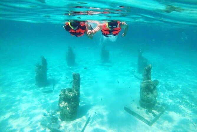 Splendid Isla Mujeres Catamaran: drinks and fun all day! - Suitable For Whom?