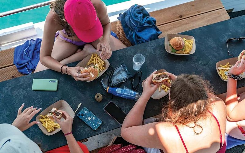 Split: Blue Lagoon and 3 Island Cruise with Food and Drinks - Stop 2: Čiovo Island and the Borko Beach Bar Finish