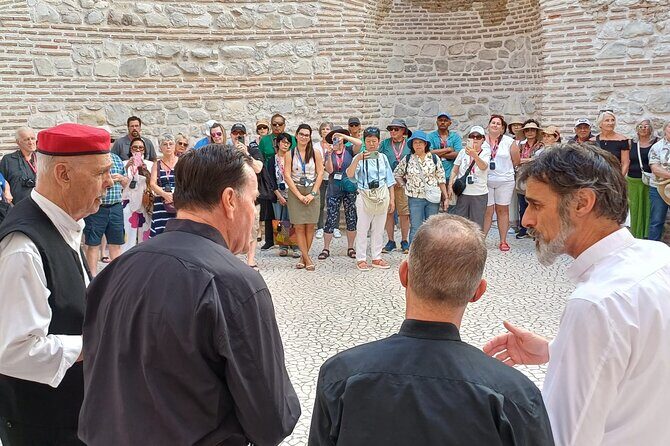 SPLIT-History Tour of Diocletian's Palace & Old Town with Daniela - A Warm Welcome and a Clear Meeting Point
