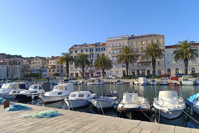 SPLIT-History Tour of Diocletian's Palace & Old Town with Daniela - Medieval Charm: Narodni Trg and the City Clock
