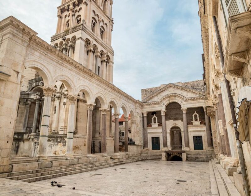 Split: Old Town Highlights Early Bird Walking Tour - A Closer Look at the Tour: What to Expect
