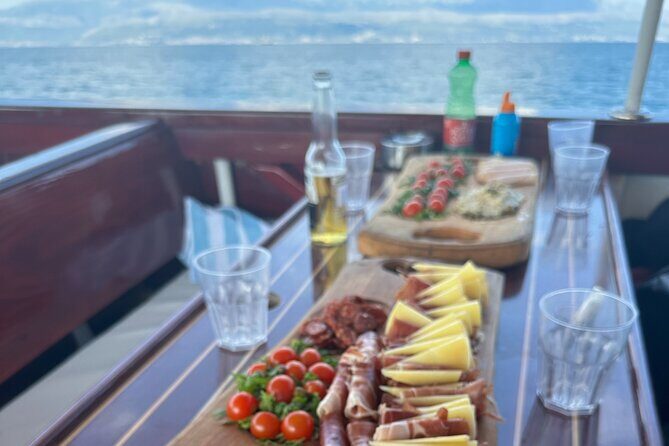 Split private boat tour for a groups up to 42 people - FAQ