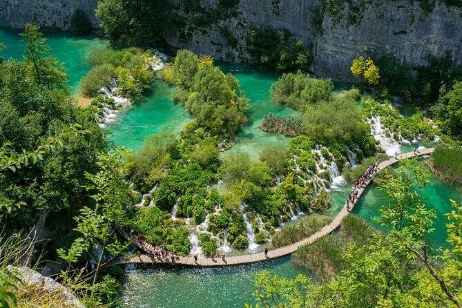 Split to Zagreb or airport Zagreb via Plitvice lakes for singles or couples - The Experience in a Nutshell