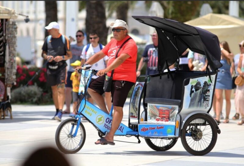 Split Tour in Private Electric Rickshaw - Duration and Flexibility