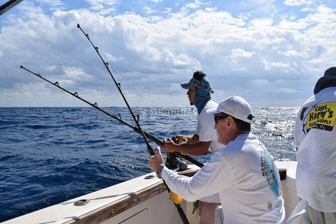 Sport Fishing at the Caribbean Sea. Enjoy an amazing time with friends & family - Introduction