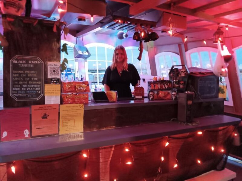 St. Augustine: The Black Raven Rum Runners Pirate Show (21+) - Key Points