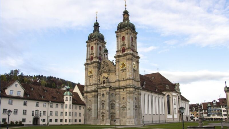 St. Gallen: Express Walk with a Local in 60 minutes - FAQ