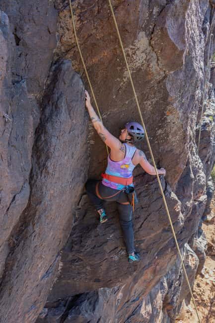 St. George and Zion: Private Photoshoot in Scenic Landscapes - What a 1.5-Hour Photoshoot Looks Like