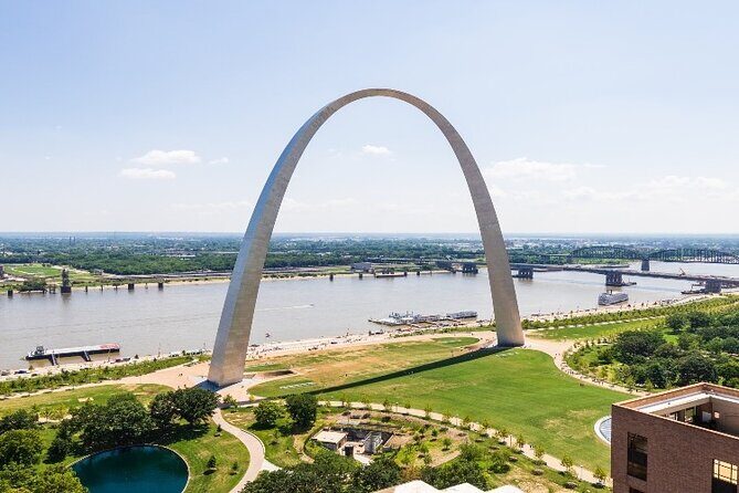 St. Louis Arch and River Cruise Small Group Walking Tour - Key Points