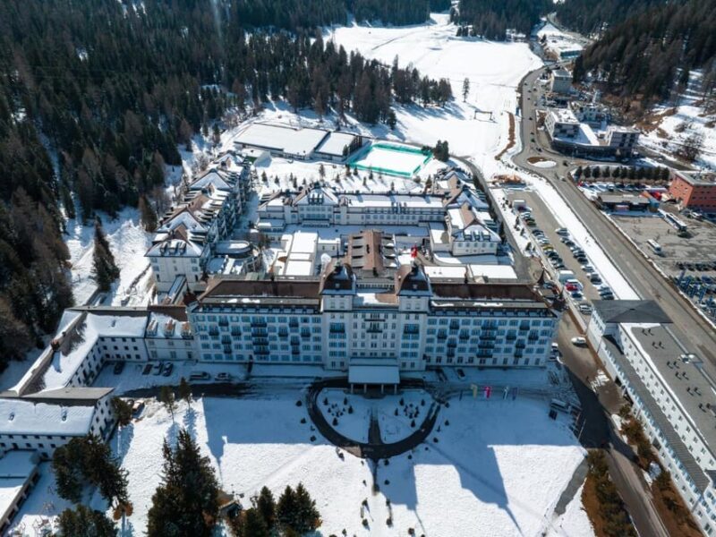 St. Moritz: Express Walk with a Local in 60 minutes - What Is the St. Moritz Express Walk?