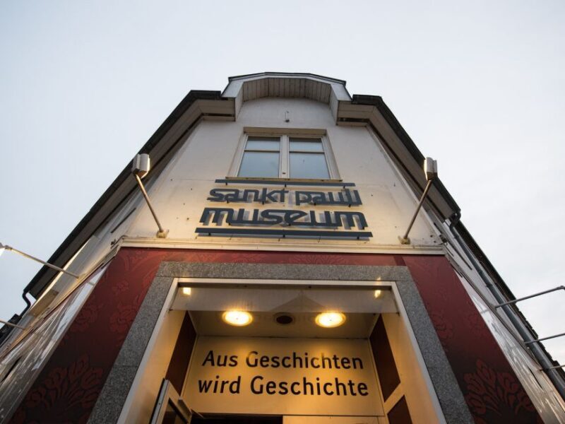 St. Pauli Tour: Drag-Attack with Barbie Stupid & Lee Jackson - Practical Details and Tips