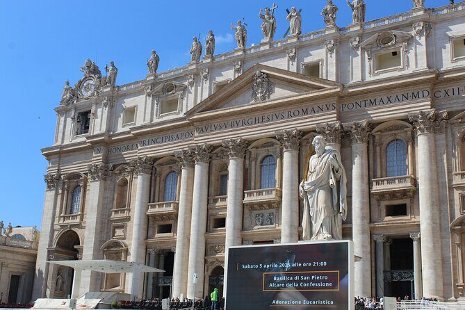 St. Peter's Basilica Hosted Entrance and Digital Audioguide - Key Points