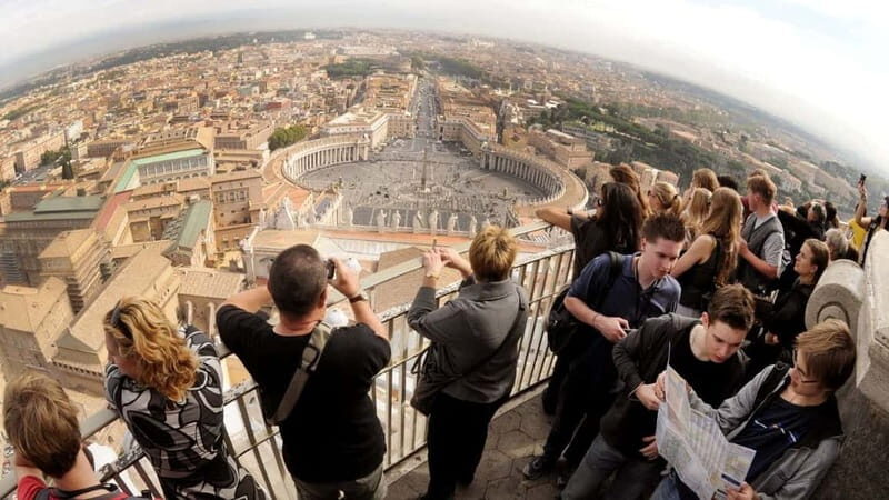 St. Peter's Dome Climb, Basilica and Vatacombs Tour - What to Expect on This Tour