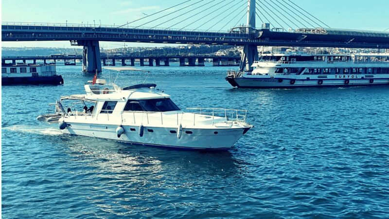 stanbul: Bosphorus Private Yacht Cruise with Tea and Coffee - FAQ