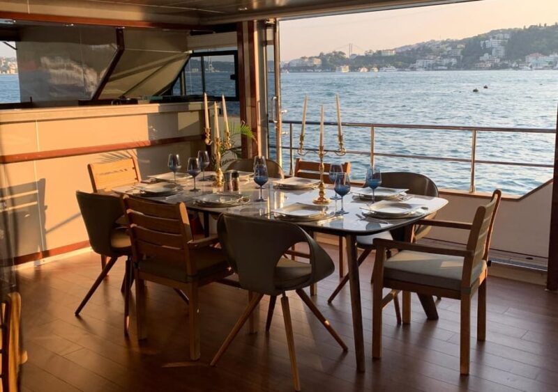 stanbul: Private Bosphorus Tour On Catamaran - Inside the Vessel: Comfort and Luxury