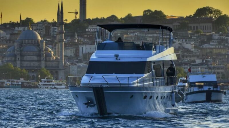 stanbul: Private Luxury Yacht on Bosphorus 24 MT (79 feet) - An Honest Look at the Luxury Yacht Experience