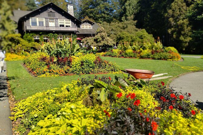 Stanley Park Tour:VIP CarSmall Group,Affordable,Valuable,Comfort - FAQs About the Stanley Park VIP Car Tour