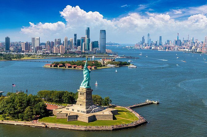 Statue of Liberty and Ellis Island Ferry with Audio Tour Access - FAQ