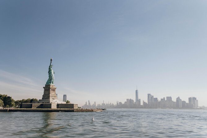 Statue of Liberty and Ellis Island Guided Tour with Ferry - FAQ