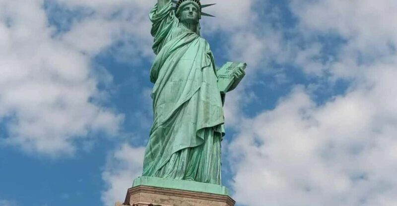 Statue of Liberty and Ellis Island Tour - Key Points