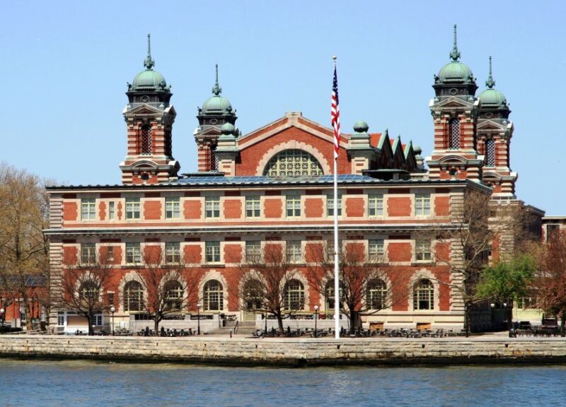 Statue of Liberty & Ellis Island - Guided Tour 8ppl Max - The Value of This Tour