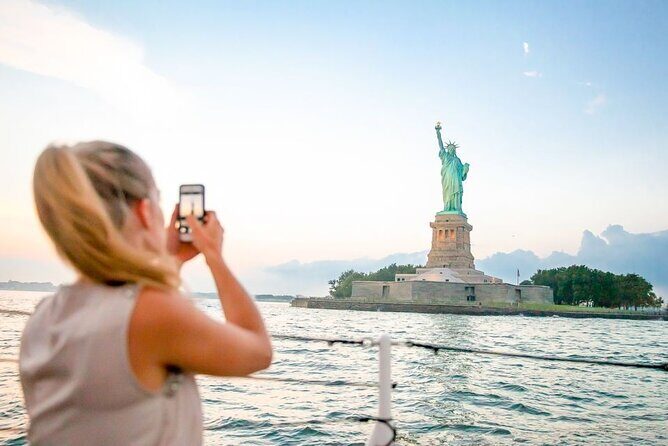 Statue of Liberty Ferry Boat Pass - The Pros & Cons Based on Real Experiences