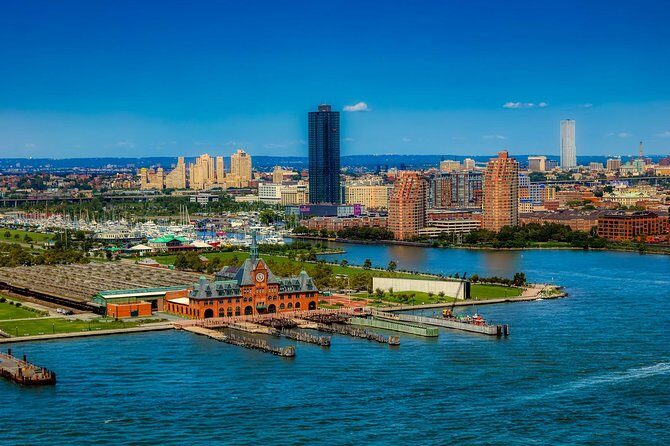 Statue of Liberty Sunset Cruise and New York City Sky Line - Key Points