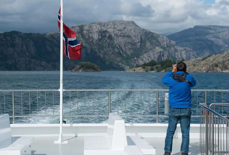 Stavanger: Electric Fjord Cruise to Lysefjord & Preikestolen - Hengjanefossen Waterfall: when you feel the spray