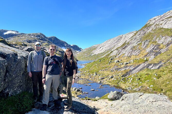 Stavanger Kjerag Hike with Guide and Transportation - FAQ