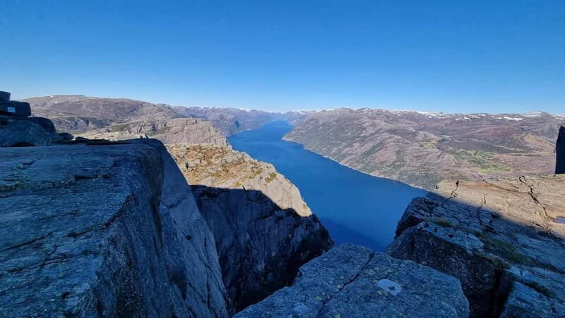 Stavanger: Prekestolen Tour with Guide and Pickup - Key Points