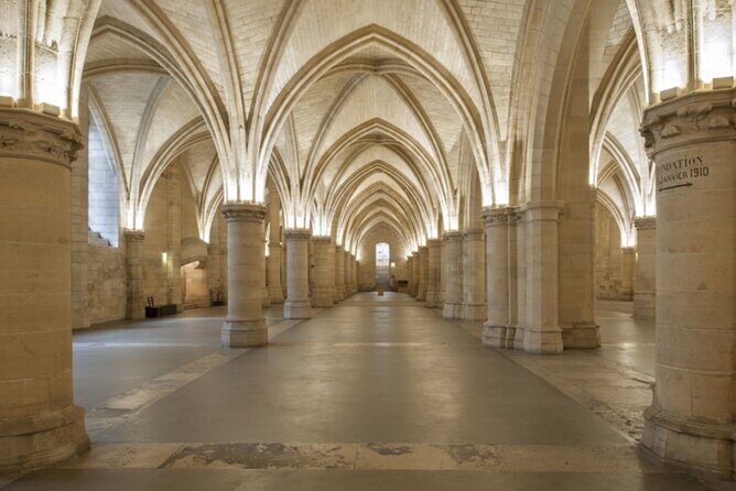 Ste Chapelle & Conciergerie Private Guided Tour with Tickets - A Deep Dive into the Experience