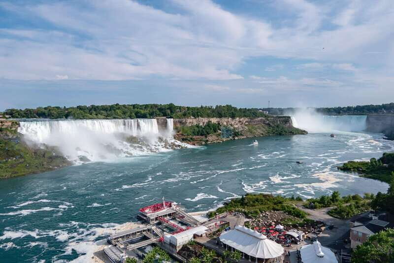 Step On Guide Services by Tour Guide Micko (from Niagara) - Photo Stops and Landmarks