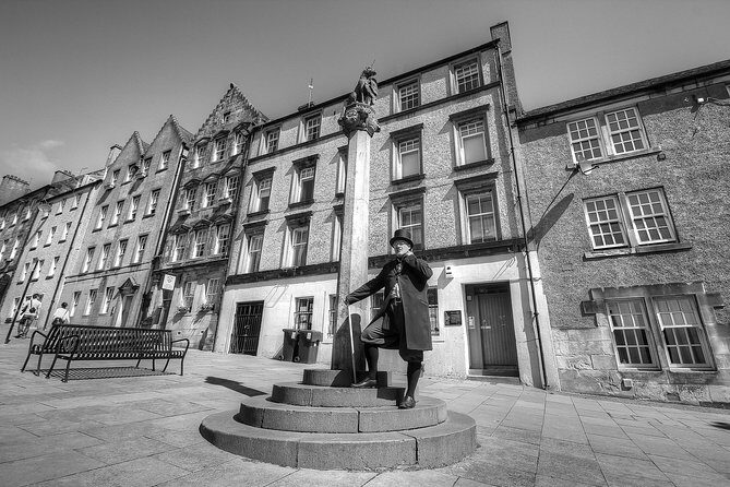 Stirling Castle and the Secrets of the Old Town Private Tour - FAQs