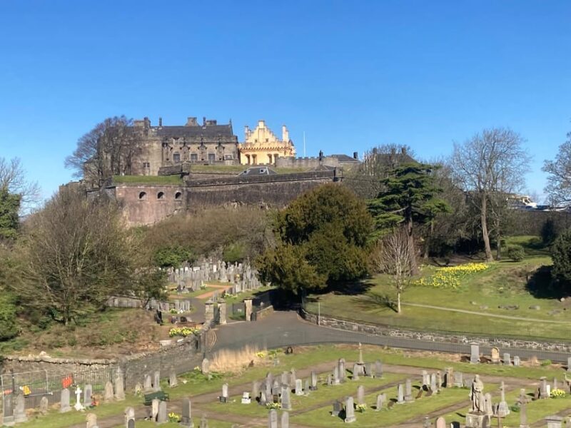Stirling: Highlights of The Old Town Private Walking Tour - The Highlights in Detail