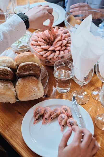 Stockholm All-You-Can-Eat Shrimp or Tacos Cruise & Livemusic - What to Expect from the Cruise