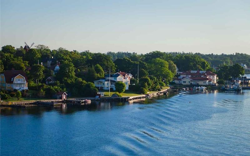 Stockholm: Archipelago Boat Tour - Food and drinks: onboard bar options, no outside snacks