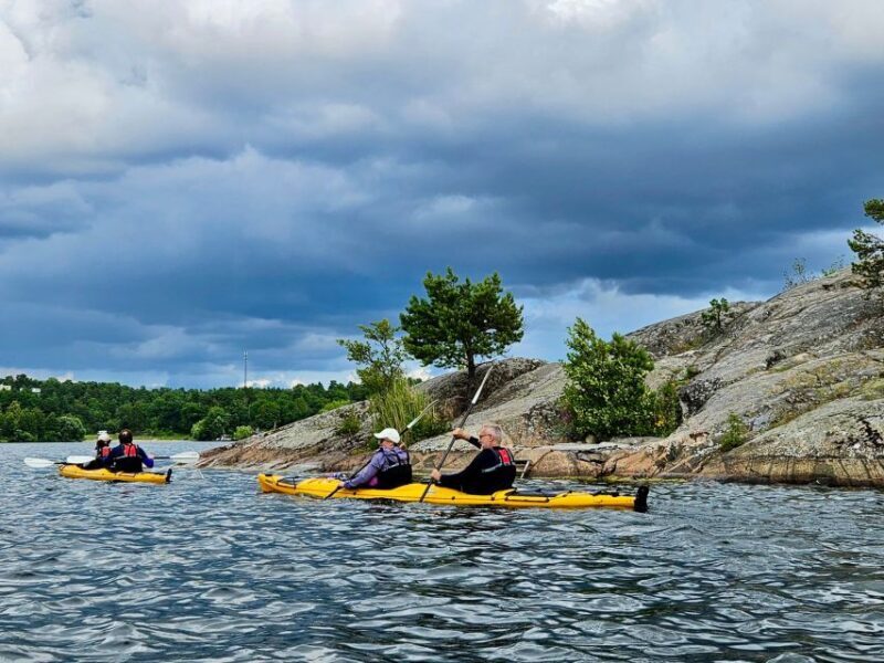 Stockholm: Guided Kayak Tour to Drottningholm Royal Palace - FAQ
