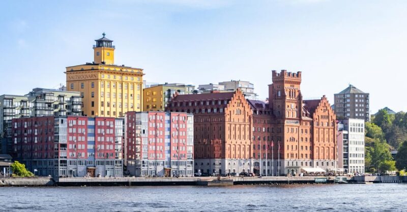 Stockholm Icons: Old Town & Riddarholmen Private Guided Tour - Authentic Reviews and Insights