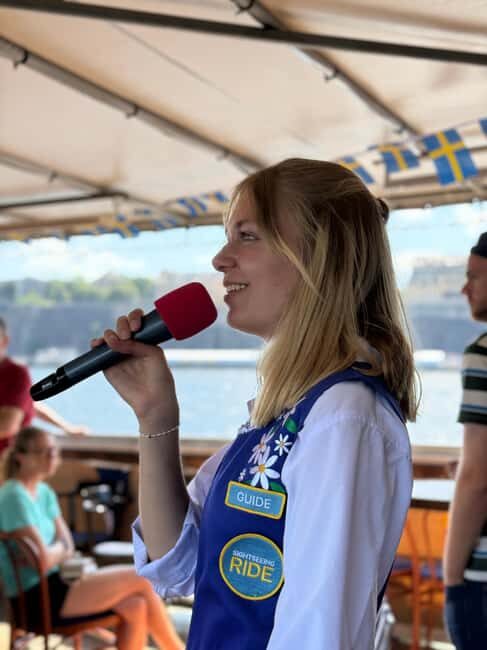 Stockholm: Midsummer Archipelago Boat Tour Live Guide DE/EN - Key Points