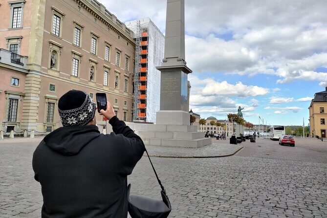 Stockholm Must See - Old Town, boat + Vasa Museum 3h small group - Who Will Benefit Most from This Tour?