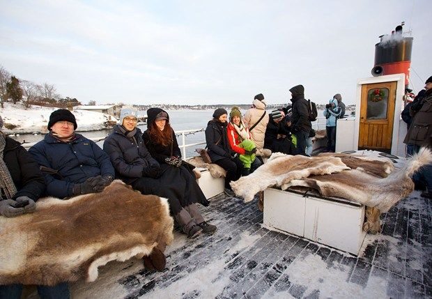 Stockholm: Winter Boat Tour with Guide - Comfort and Cozy Details