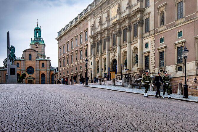 Stockholms Splendor: A 6-Hour Walk Through Culture & History - Transportation and Group Size