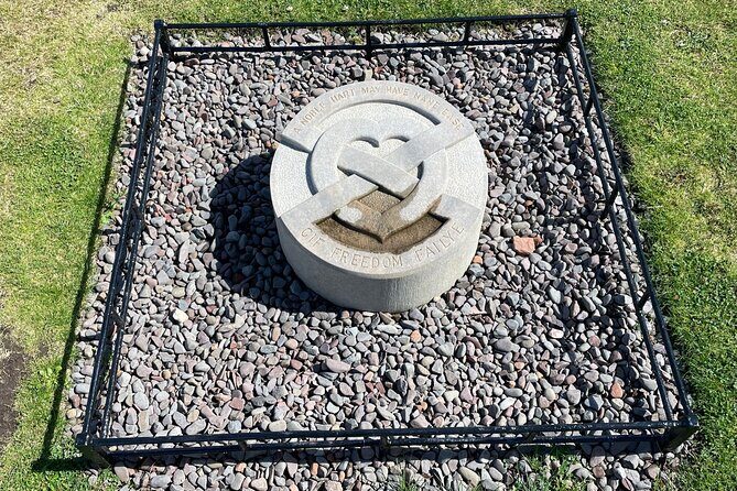 Stone & Story: Rosslyn Chapel & Melrose Abbey Private Day Trip - FAQ