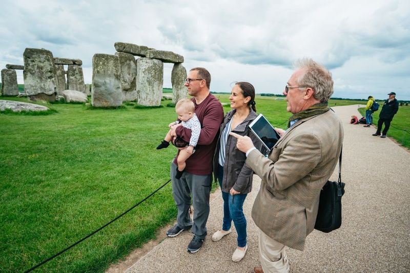 Stonehenge Admission Ticket - Walking vs Shuttle Buses: Choose Based on Your Energy and Weather