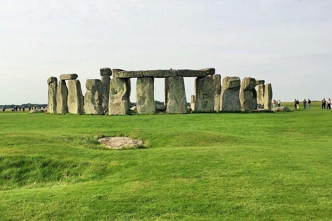 Stonehenge & Bath Day Tour from London including Admission - FAQs