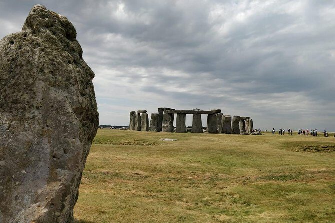 Stonehenge & Bath Private Day Tour from London - Key Points